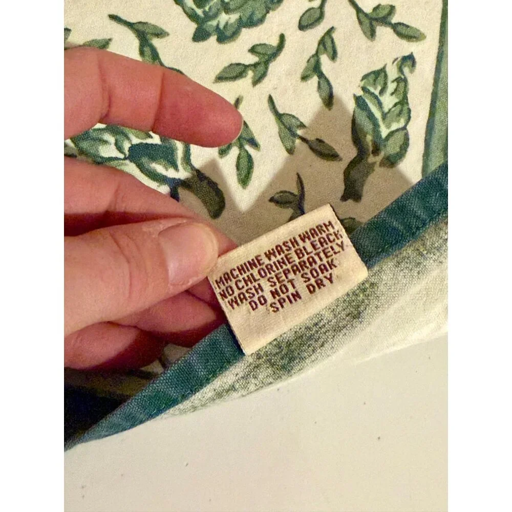 Lot of 2 Pomegranate Lexington‎ KY Artichoke Placemats Block Print 13x19 Cottage